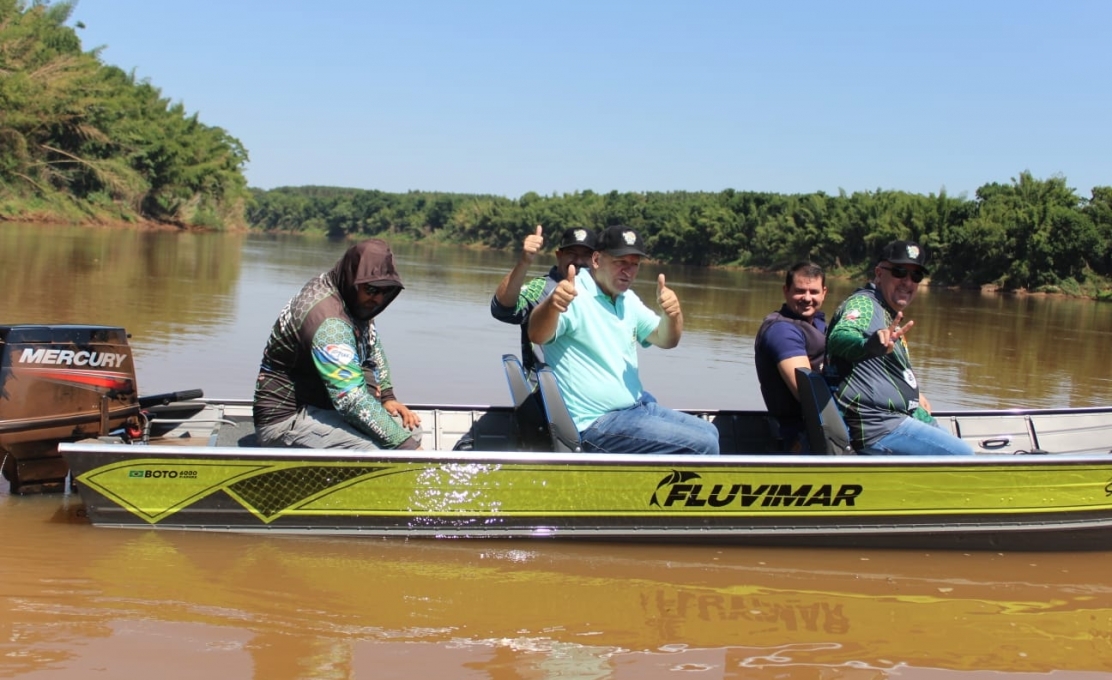 Prefeito Beto e lideranças, se reúne com representantes da Confederação Brasileira de Pesca ...