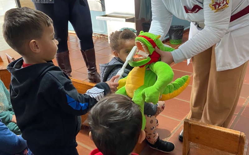 Programa Educação e Prevenção da Saúde Bucal Escolar - CMEI