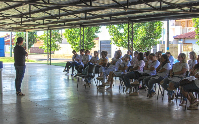 Profissionais de Saúde recebem capacitação em Atendimento.