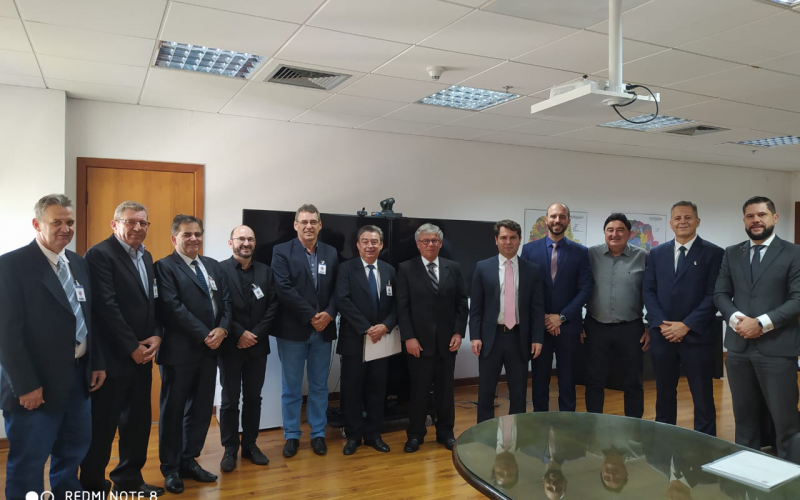 Vice Prefeito, Antônio Bráulio participa de Reunião com Desembargador em Curitiba. 